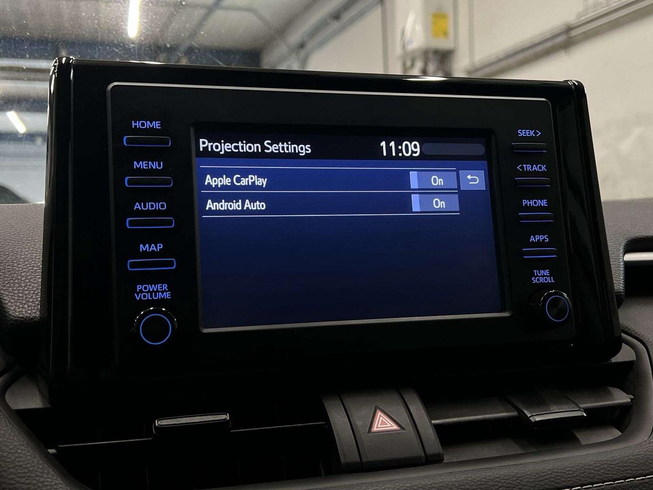 2020 Toyota RAV4 AWD | HTD SEATS | CARPLAY | ADAPT. CRUISE | A/C Photo