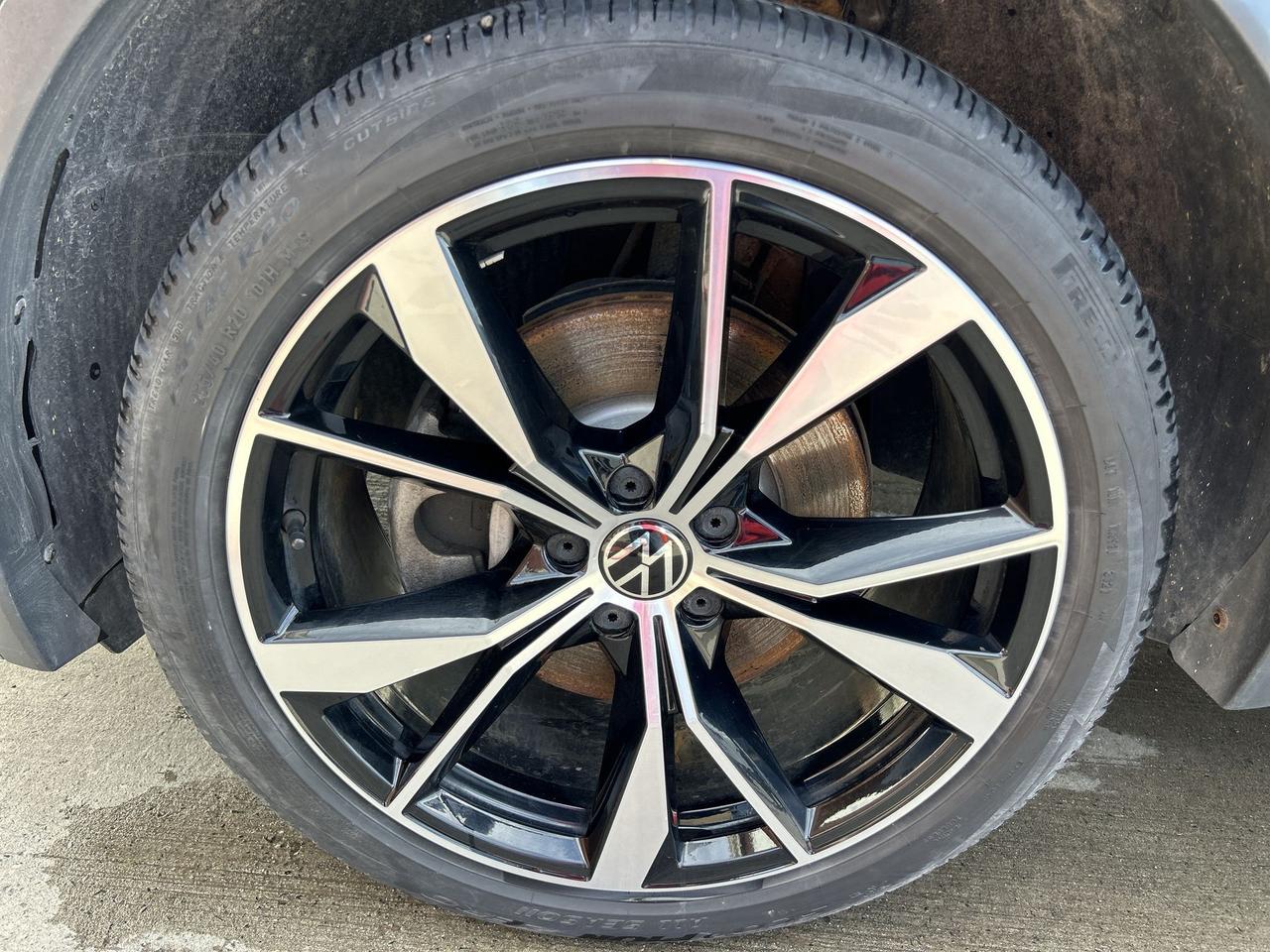 2022 Volkswagen Tiguan JUST LANDED Photo3