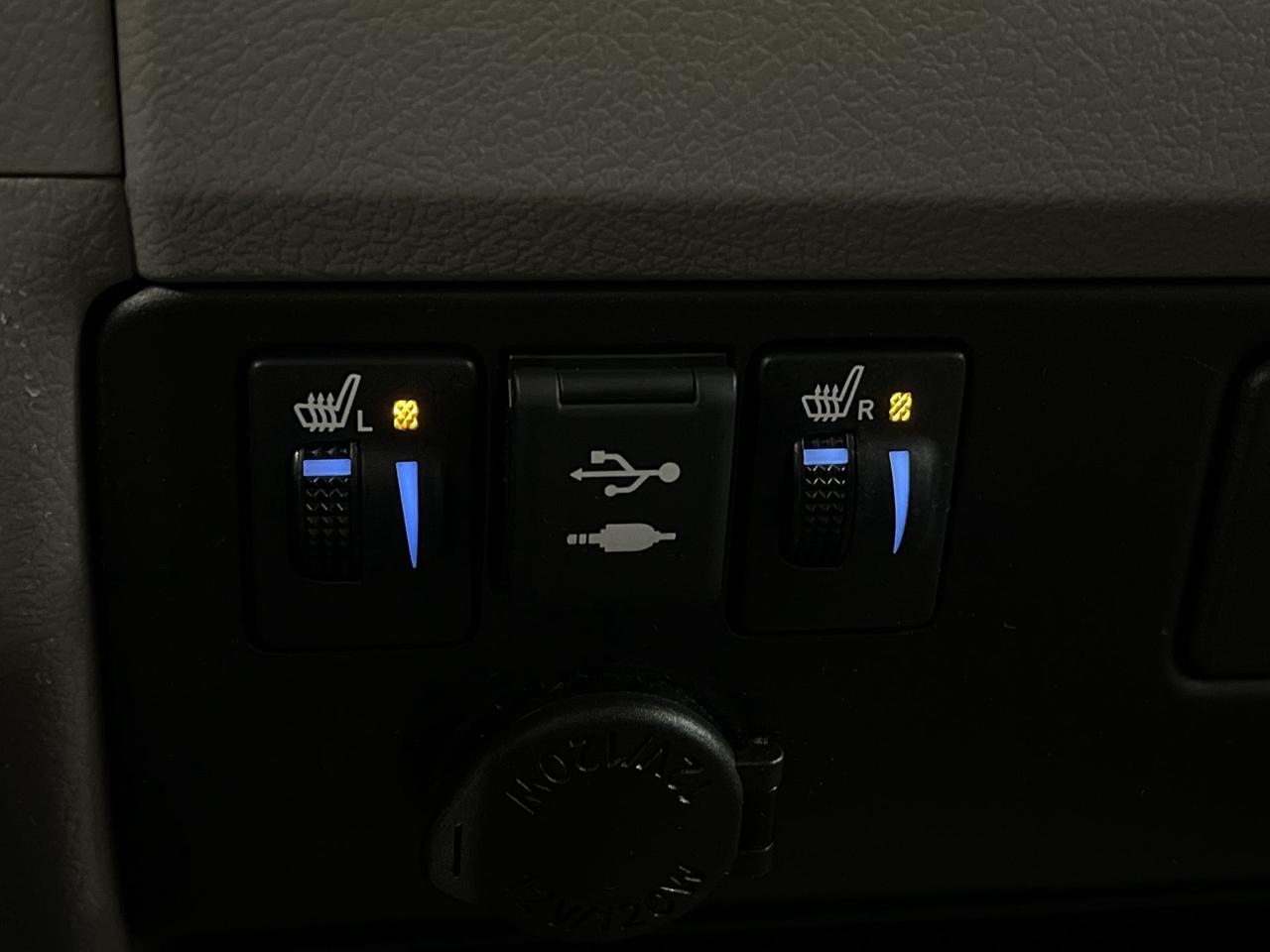 2018 Toyota Sienna LE | 7-PASS | HTD SEATS | CARPLAY | ALLOYS | A/C Photo