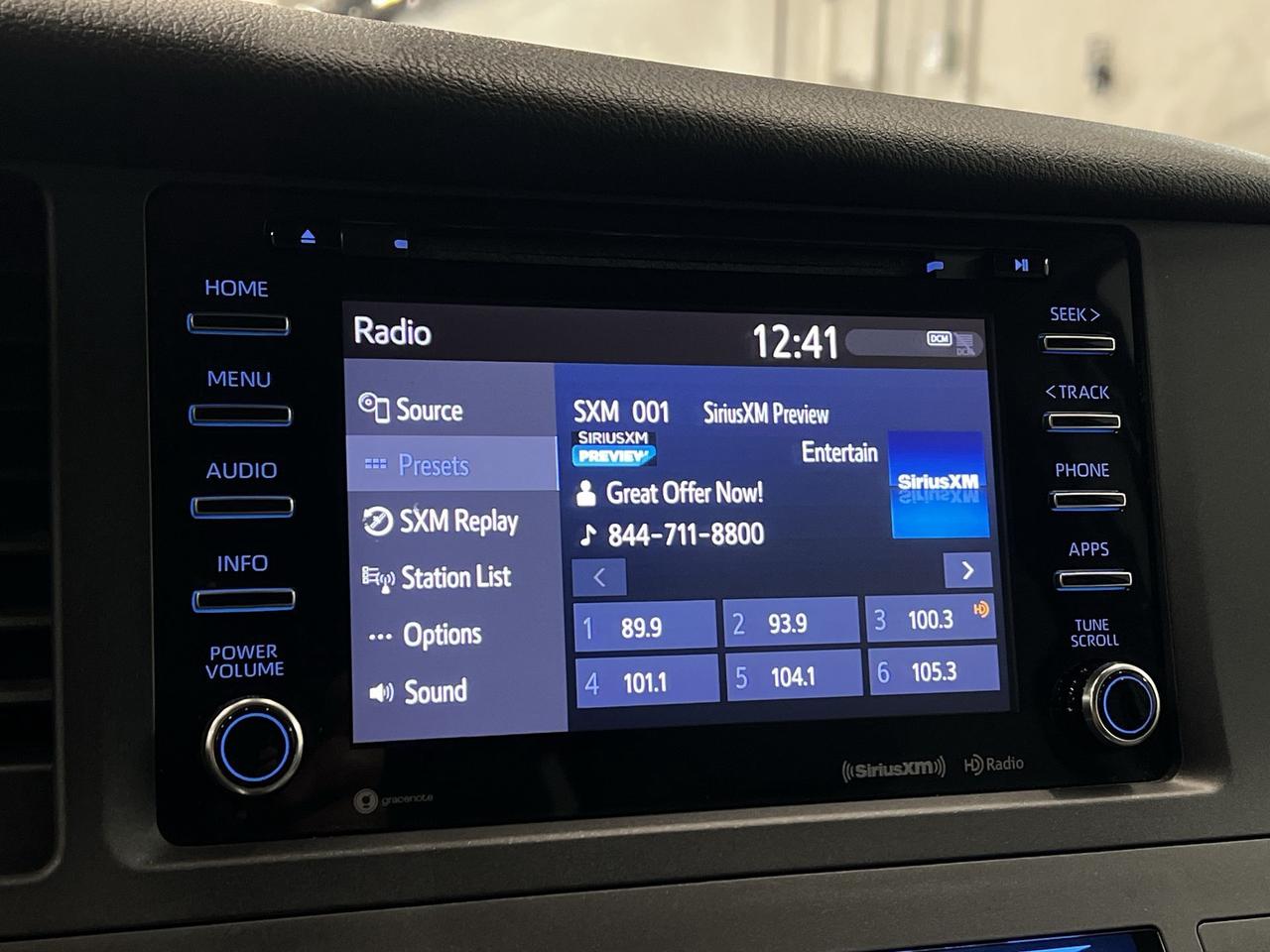 2018 Toyota Sienna LE | 7-PASS | HTD SEATS | CARPLAY | ALLOYS | A/C Photo