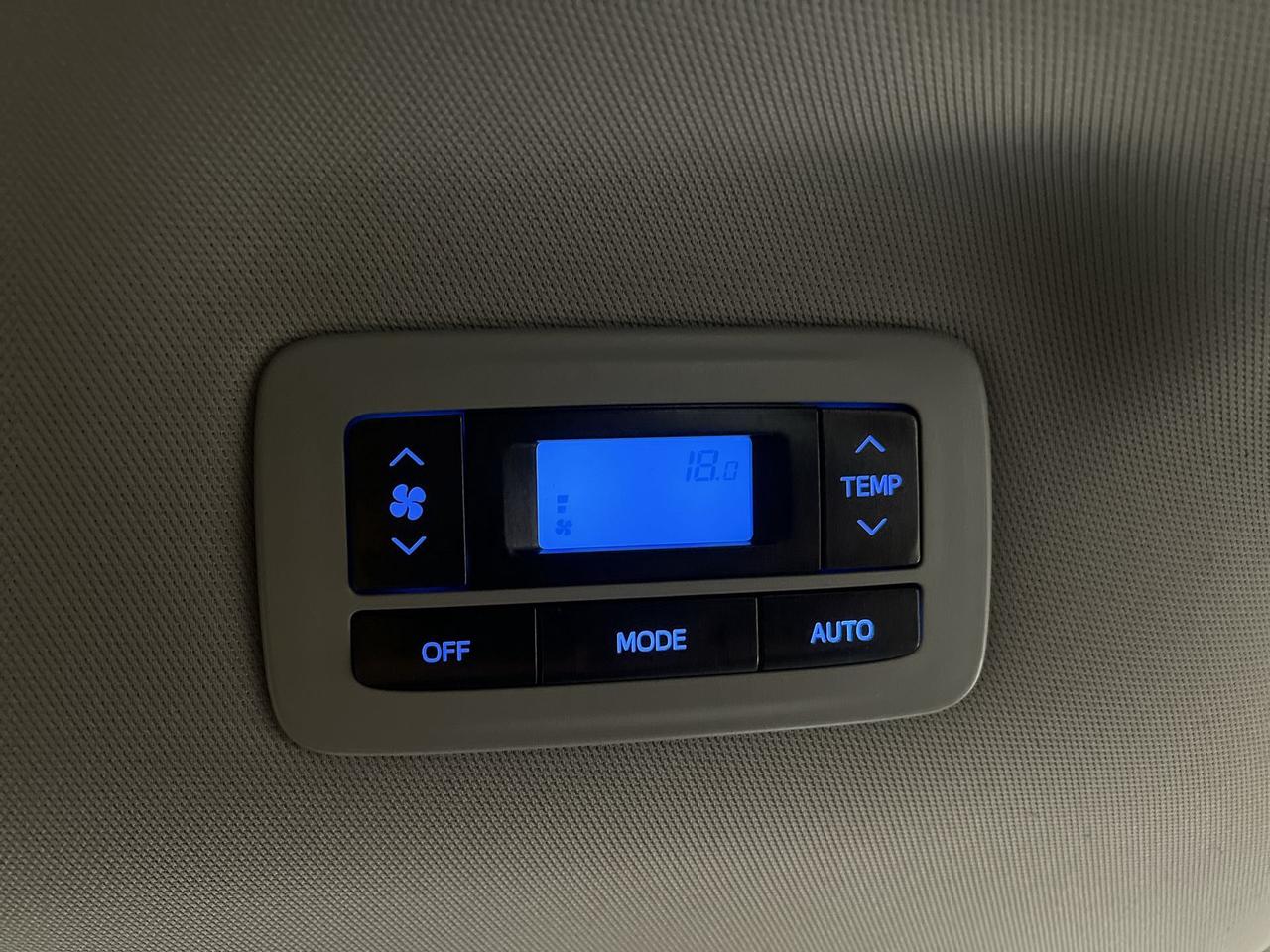 2018 Toyota Sienna LE | 7-PASS | HTD SEATS | CARPLAY | ALLOYS | A/C Photo