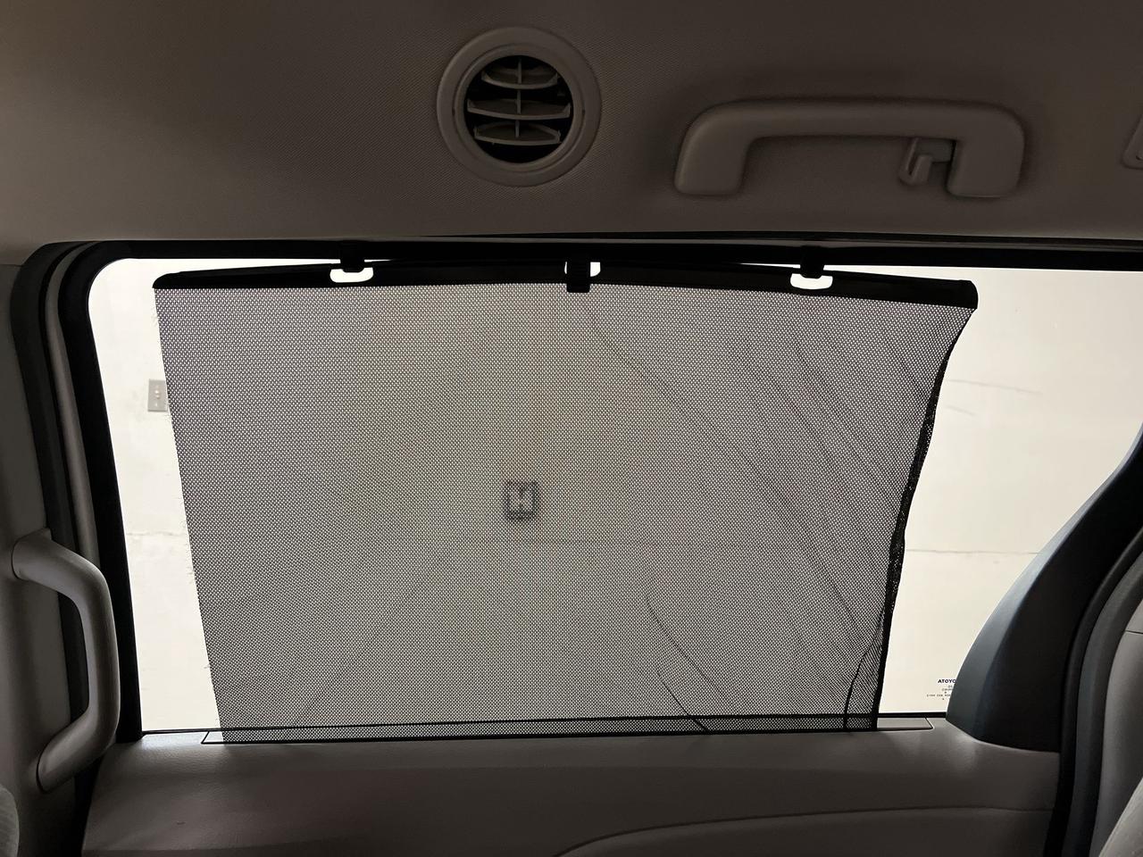 2018 Toyota Sienna LE | 7-PASS | HTD SEATS | CARPLAY | ALLOYS | A/C Photo