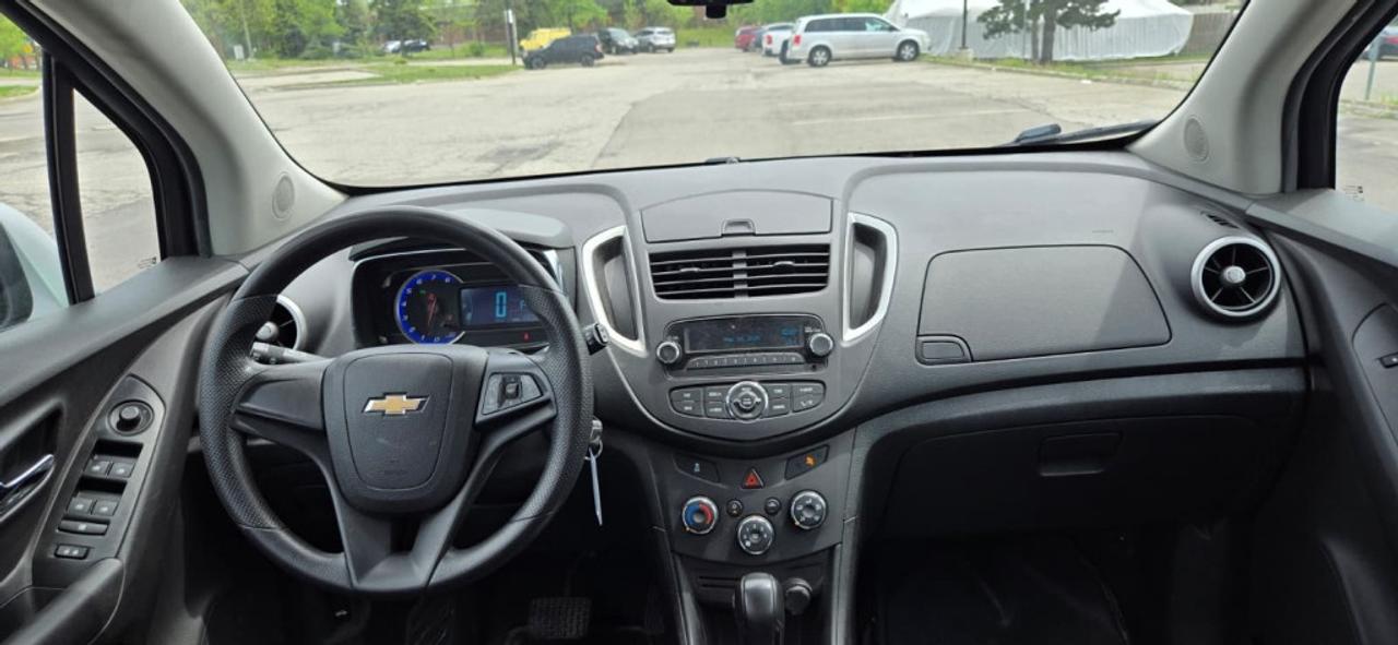 2016 Chevrolet Trax Front-wheel Drive 4dr LS Photo
