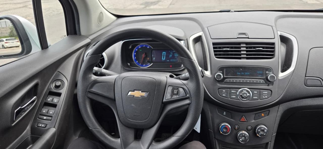 2016 Chevrolet Trax Front-wheel Drive 4dr LS Photo