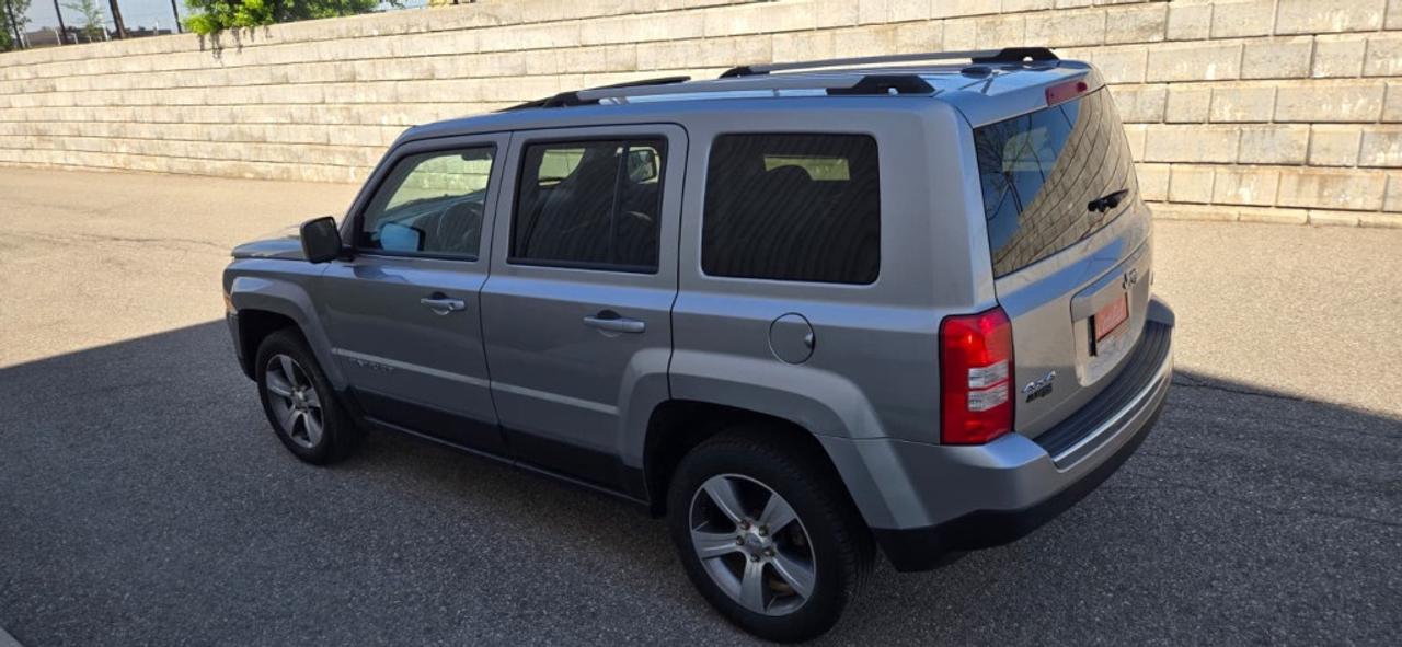 2016 Jeep Patriot 4WD 4dr High Altitude Photo