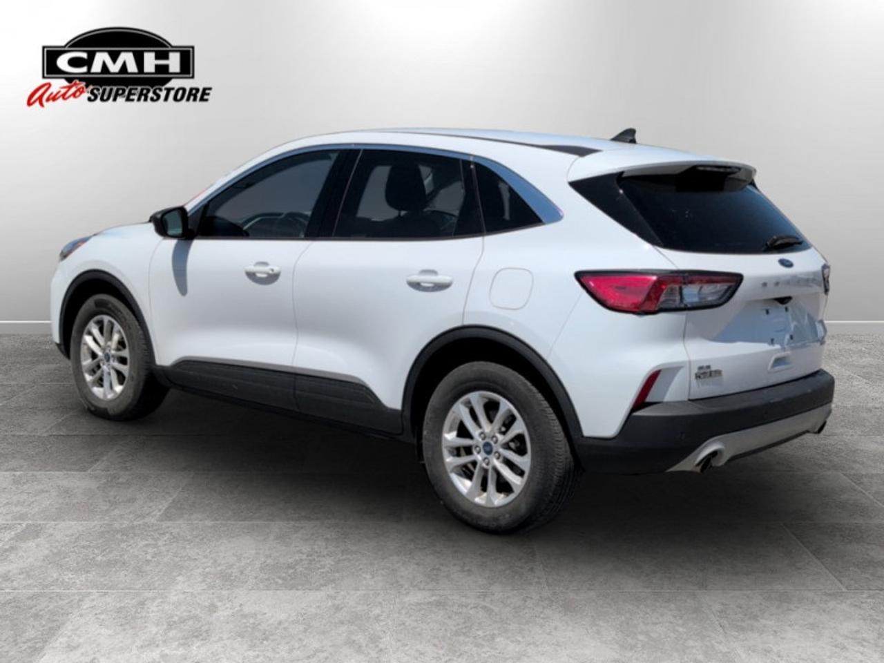 2022 Ford Escape SE Photo