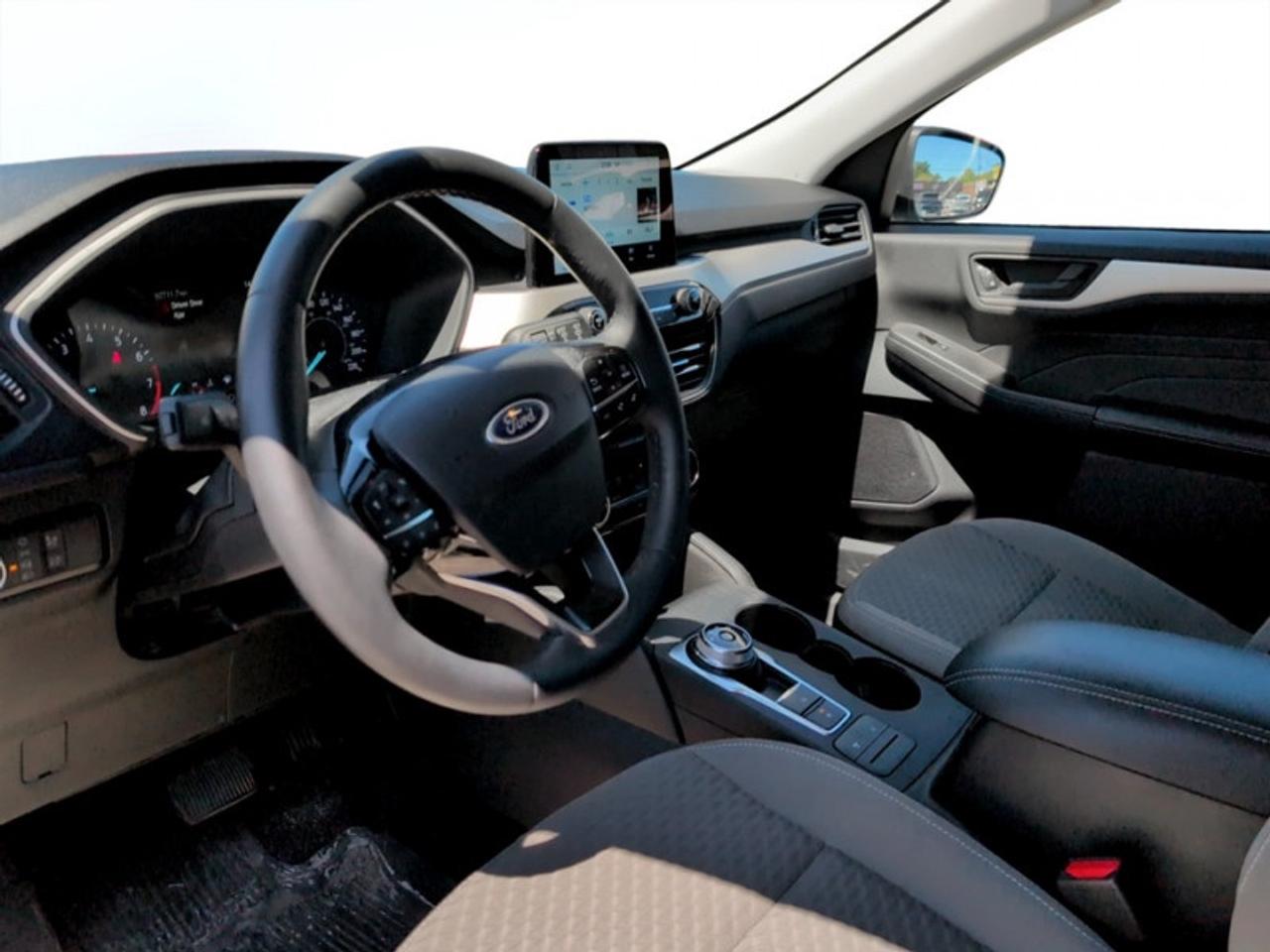 2022 Ford Escape SE Photo
