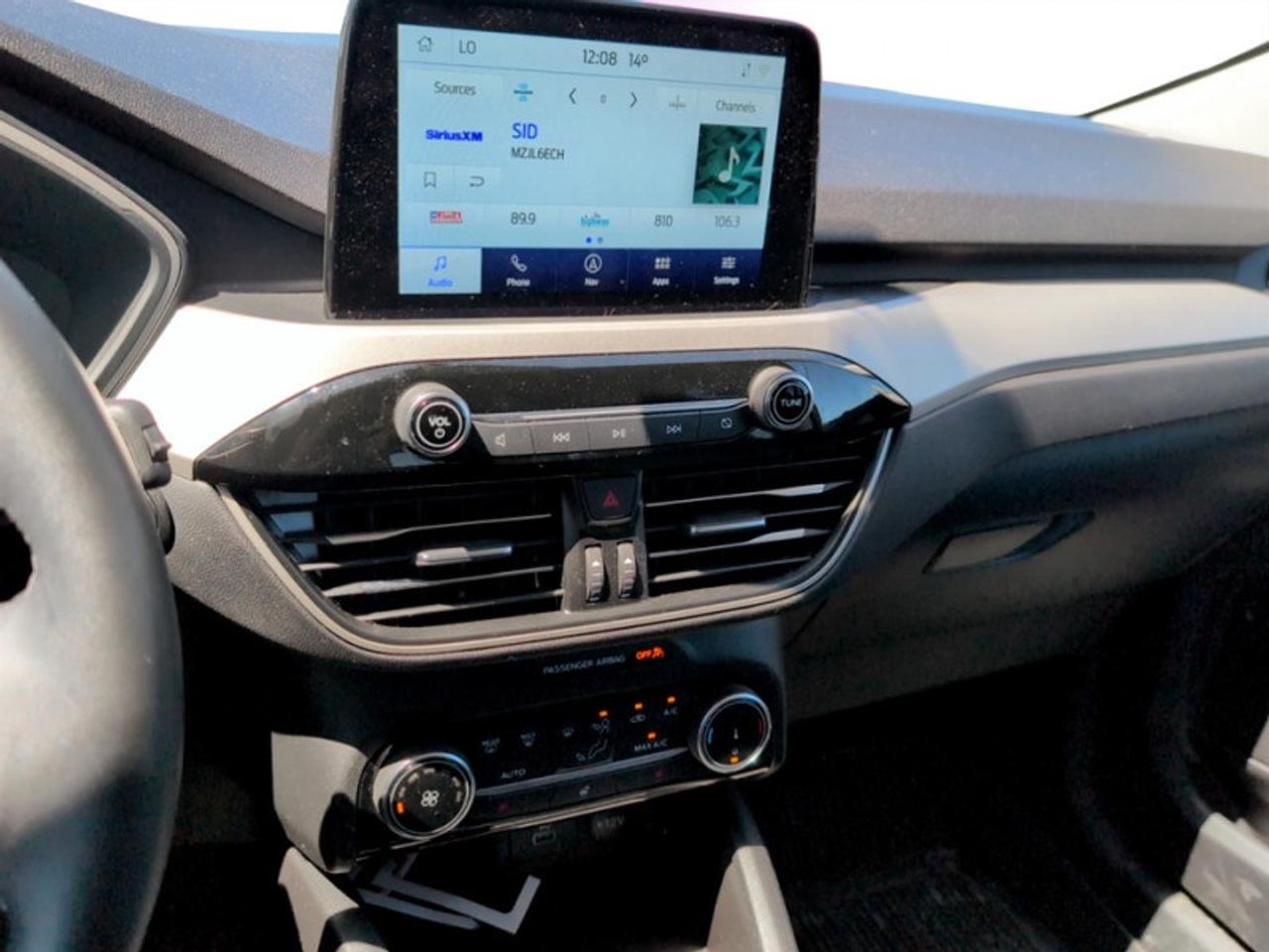 2022 Ford Escape SE Photo