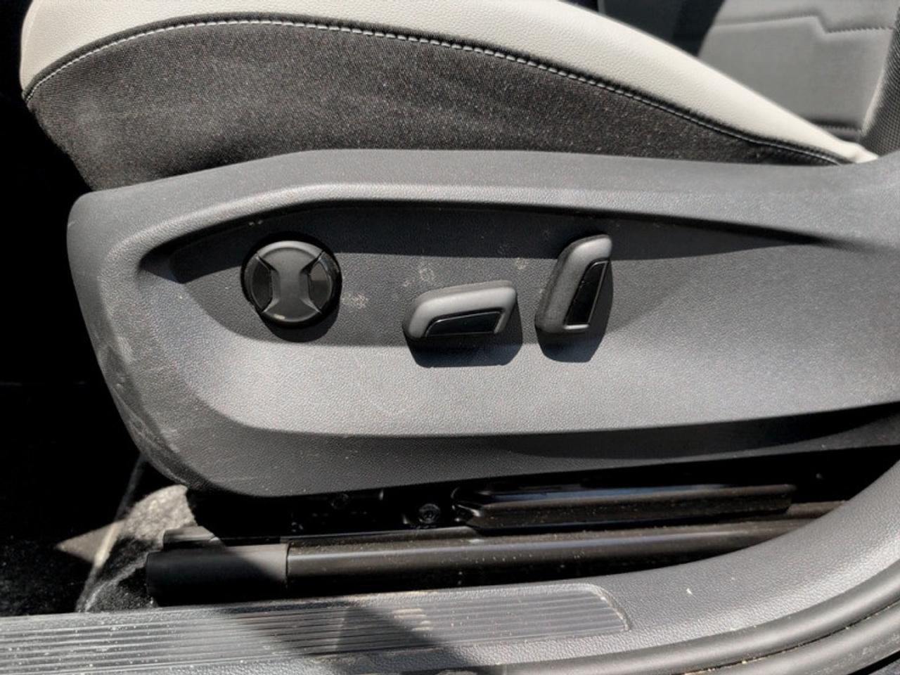 2026 Volkswagen Taos Comfortline Photo