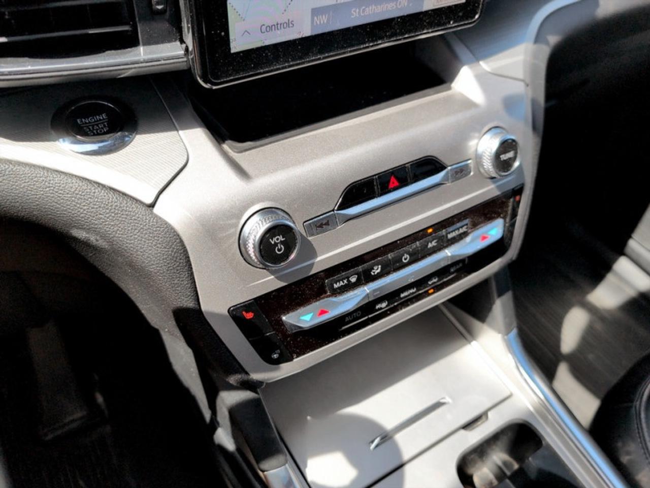 2022 Ford Explorer XLT w/Sport App. Pkg Photo