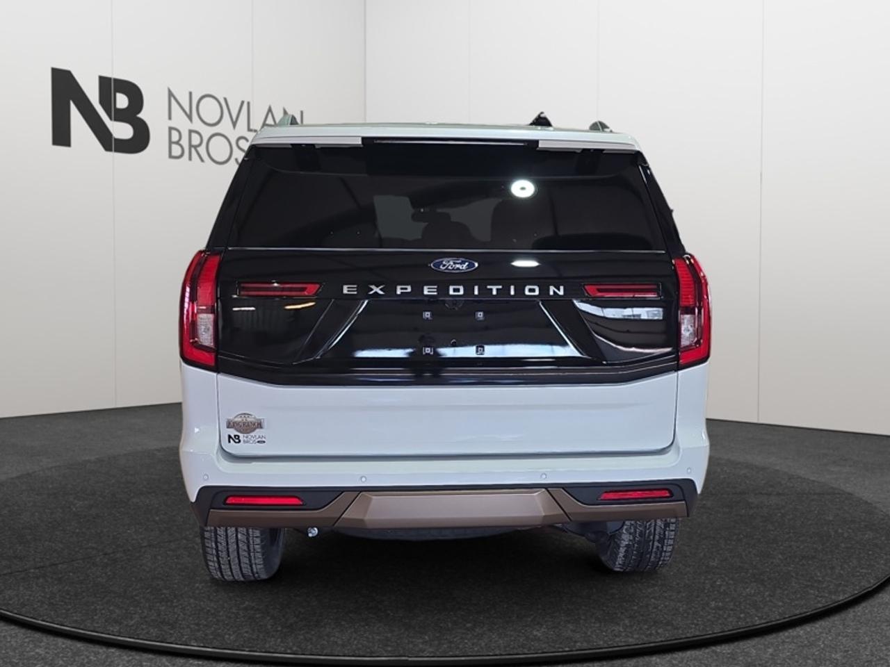 2026 Ford Expedition KING RANCH Photo4