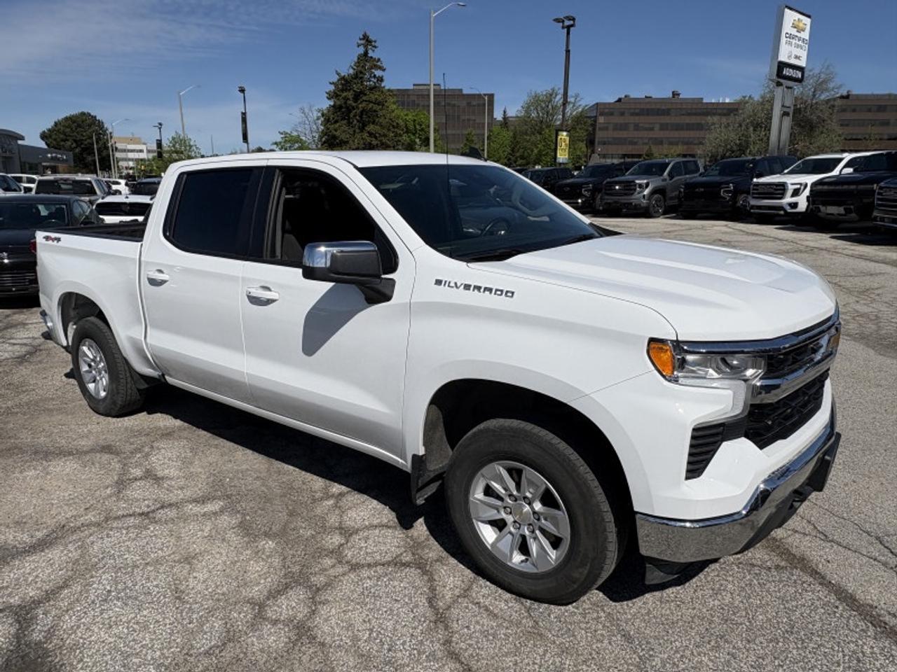 2025 Chevrolet Silverado 1500 LT  5.3L V8 Photo