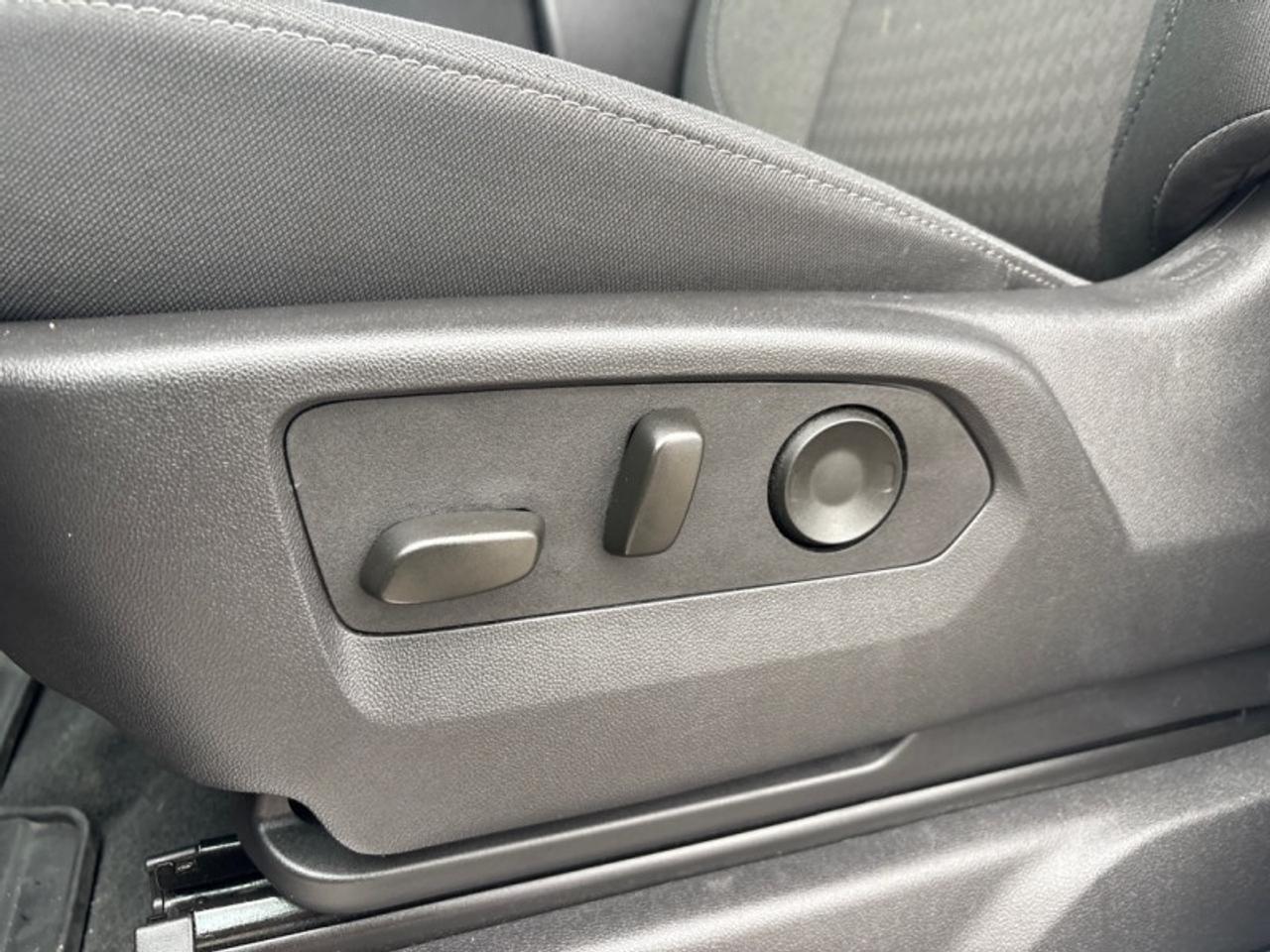 2025 Chevrolet Silverado 1500 LT  5.3L V8 Photo