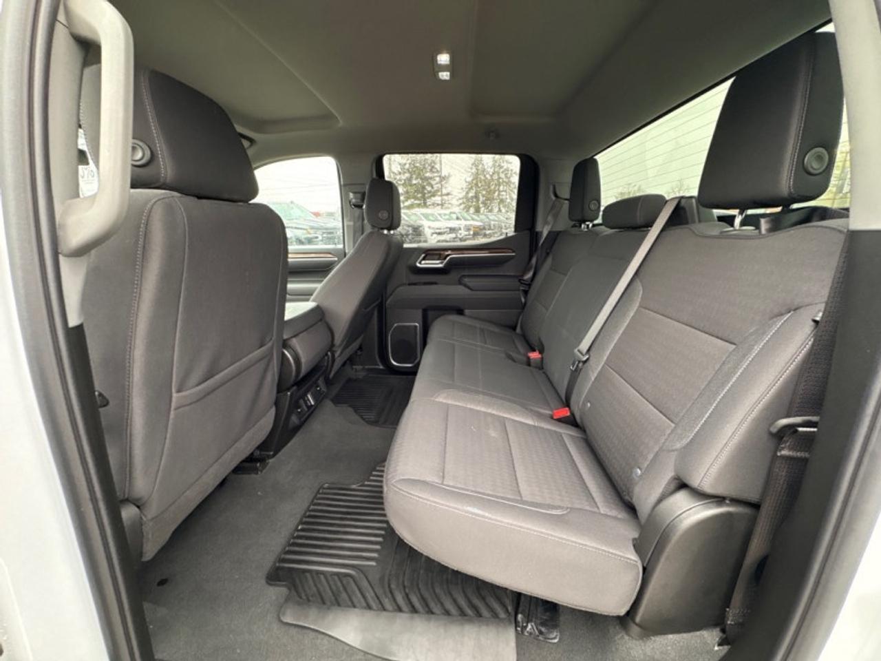 2025 Chevrolet Silverado 1500 LT  5.3L V8 Photo