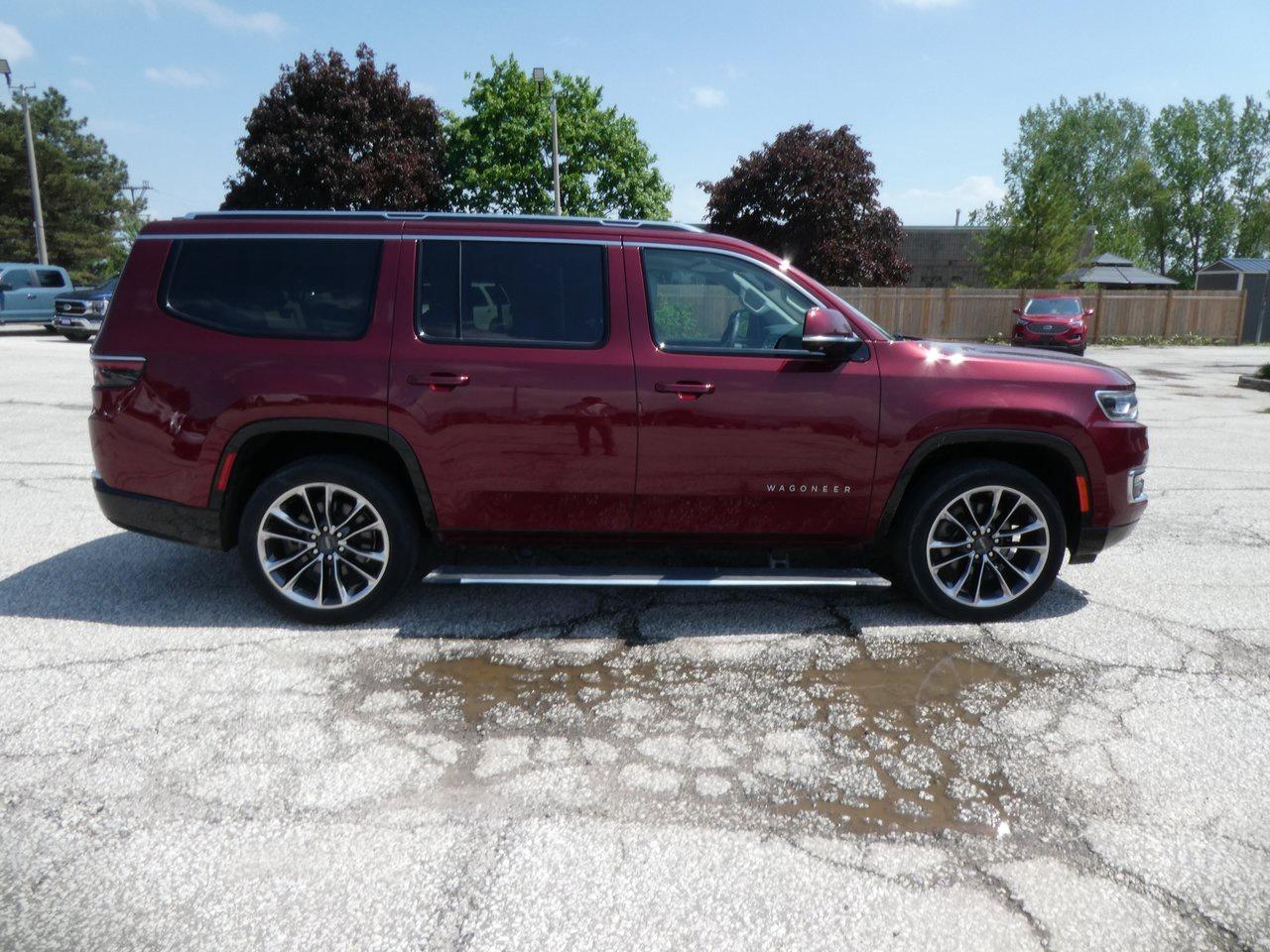 2022 Jeep Wagoneer Series III | Heated Seats | Backup Cam | Nav | Photo