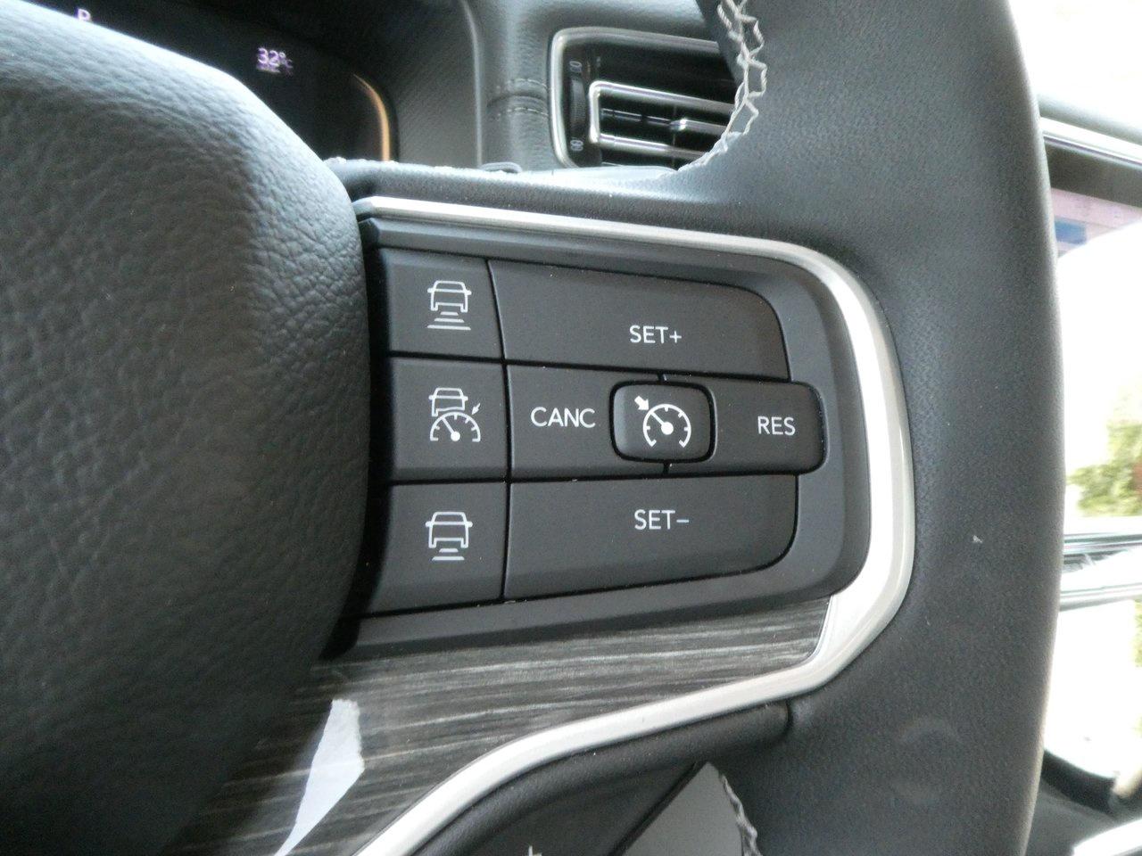 2022 Jeep Wagoneer Series III | Heated Seats | Backup Cam | Nav | Photo