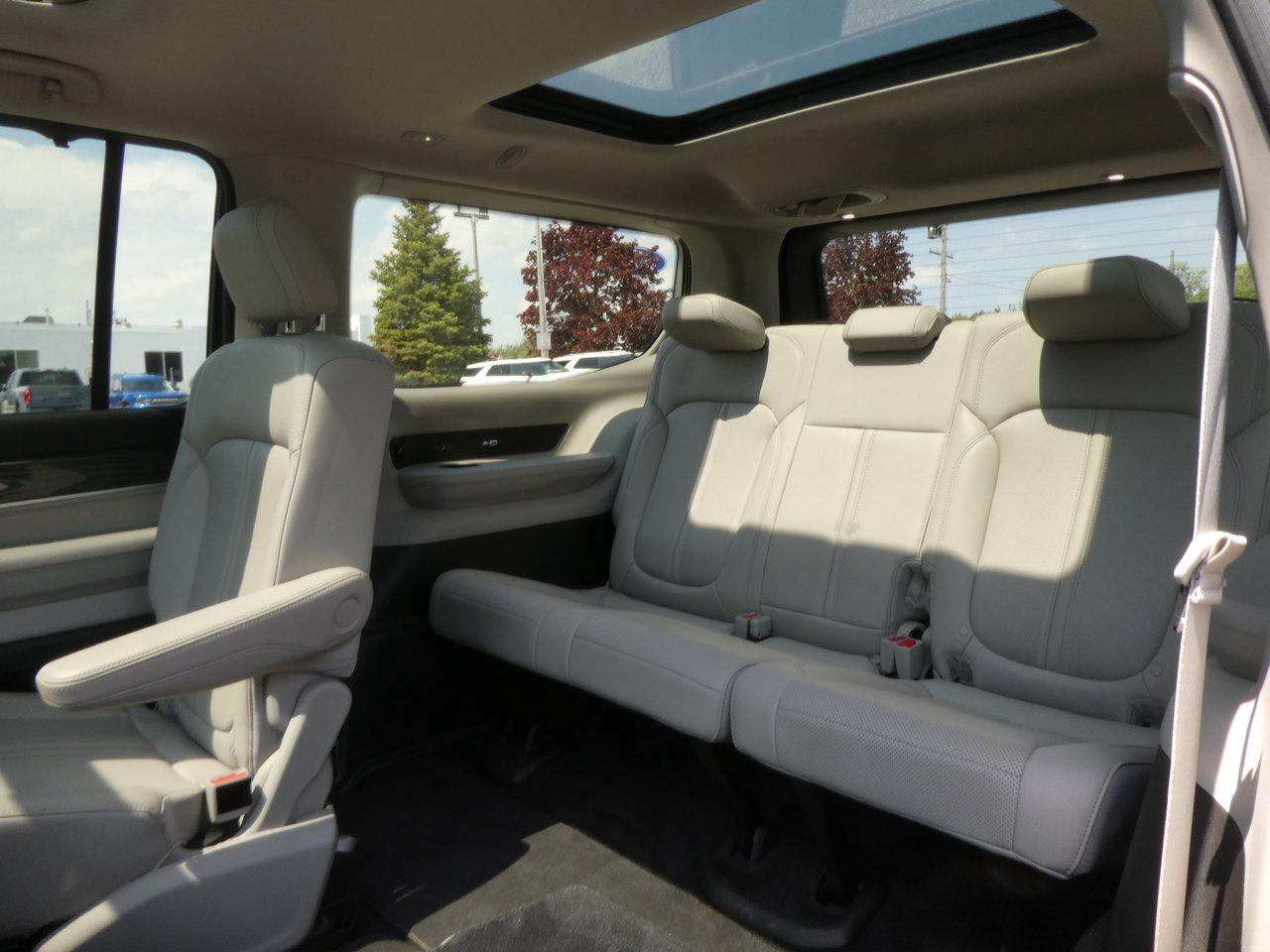 2022 Jeep Wagoneer Series III | Heated Seats | Backup Cam | Nav | Photo