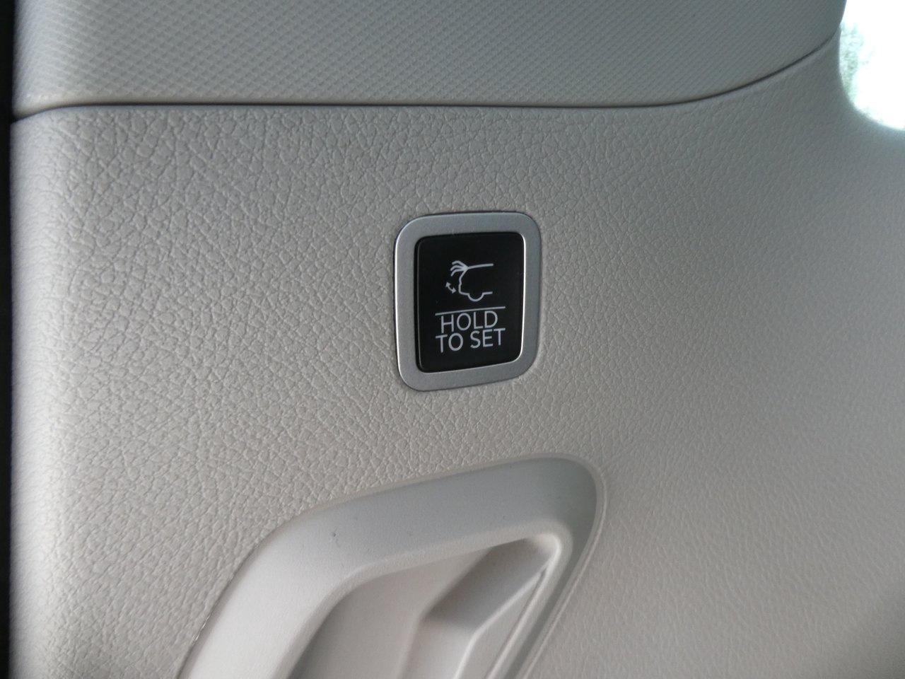 2022 Jeep Wagoneer Series III | Heated Seats | Backup Cam | Nav | Photo
