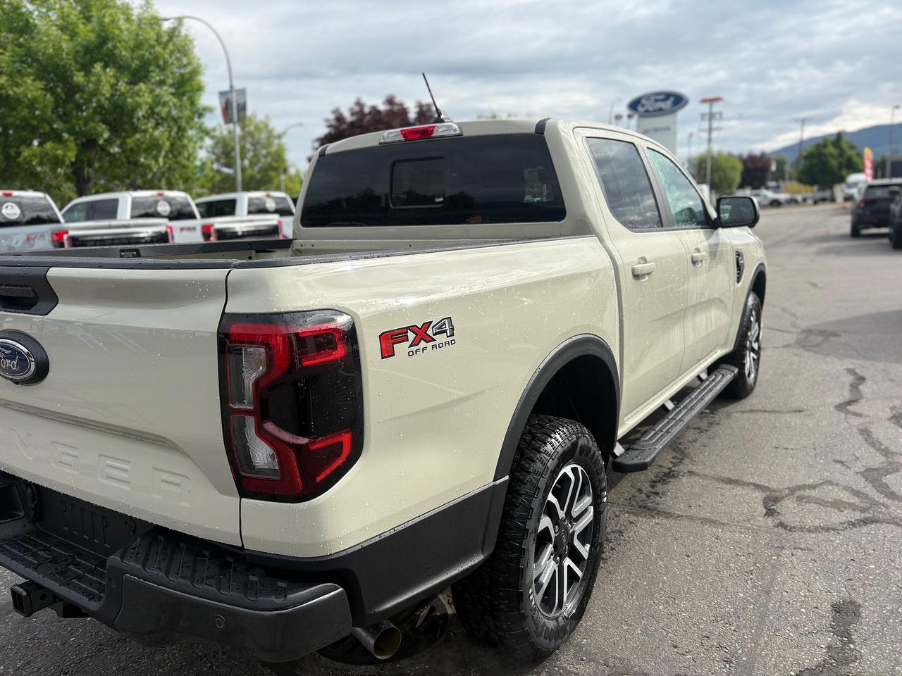 2026 Ford Ranger Lariat Photo4