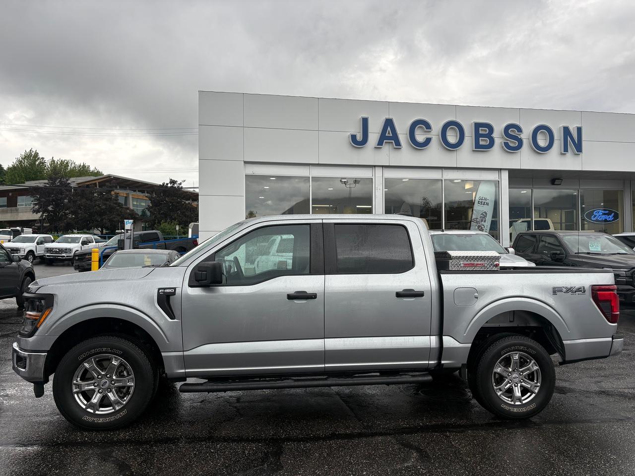 2024 Ford F-150 XL Photo1