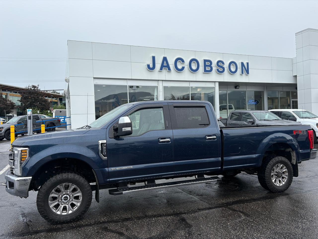 2014 Ford F-150 XLT Photo1