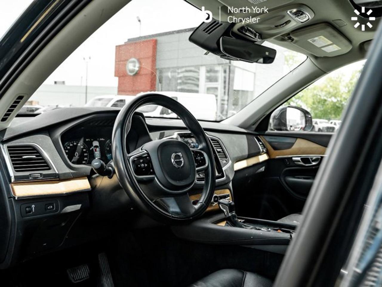 2021 Volvo XC90 T6 AWD Momentum 7-Seater Panoroof Harman Kardon Photo