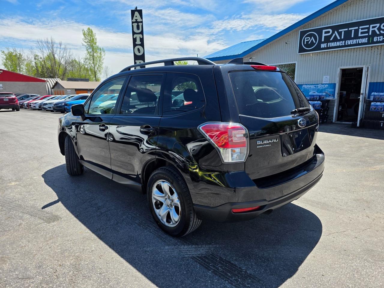 2017 Subaru Forester 2.5i Premium Photo2