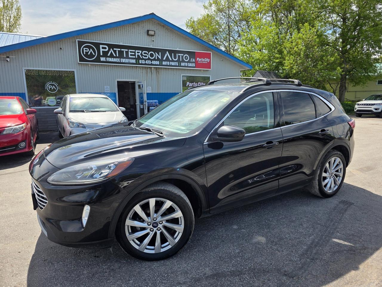 Used 2021 Ford Escape Hybrid TITANIUM AWD for sale in Madoc, ON