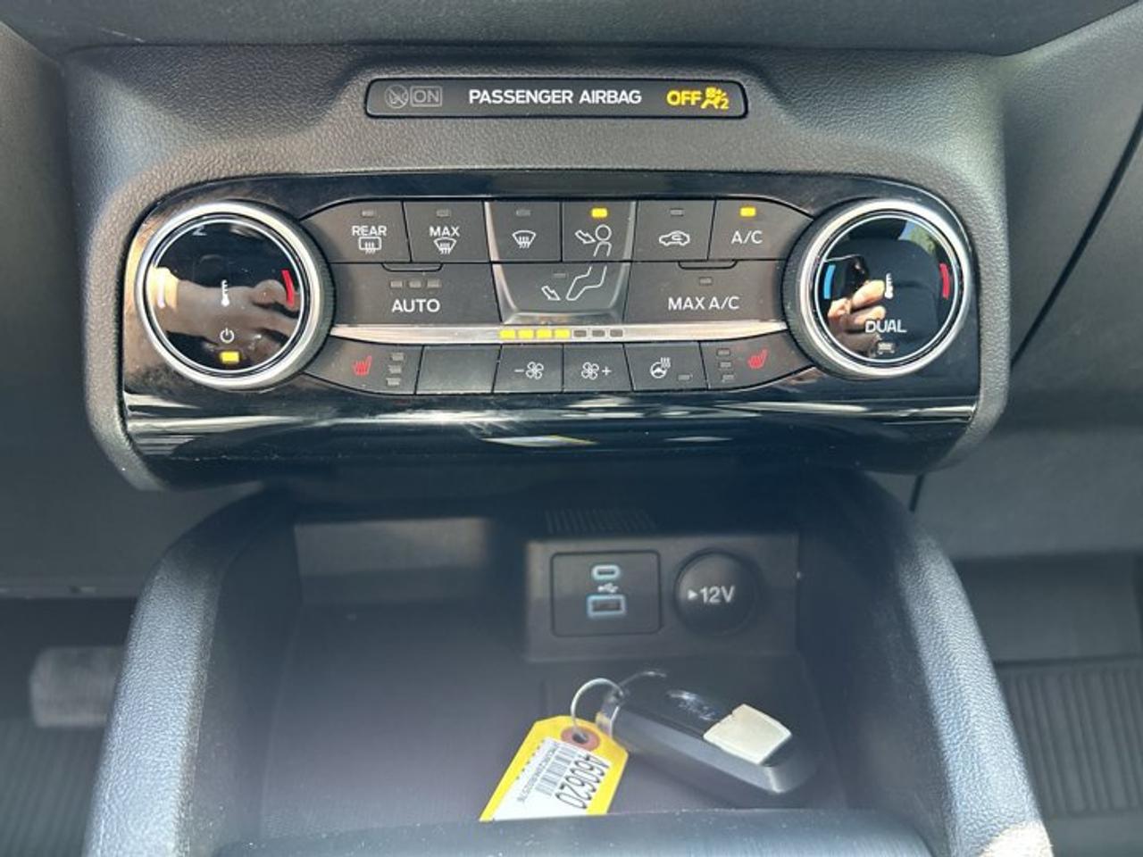 2022 Ford Escape SEL AWD | No accidents | Leather Seats Photo