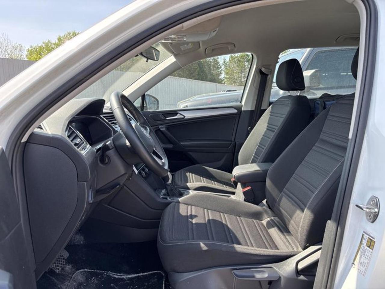 2023 Volkswagen Tiguan Trendline AWD | No Accidents | Heated Steering Wheel Photo