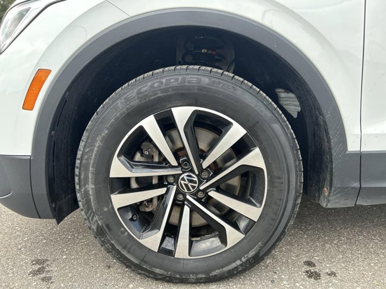 2023 Volkswagen Tiguan Trendline AWD | No Accidents | Heated Steering Wheel Photo