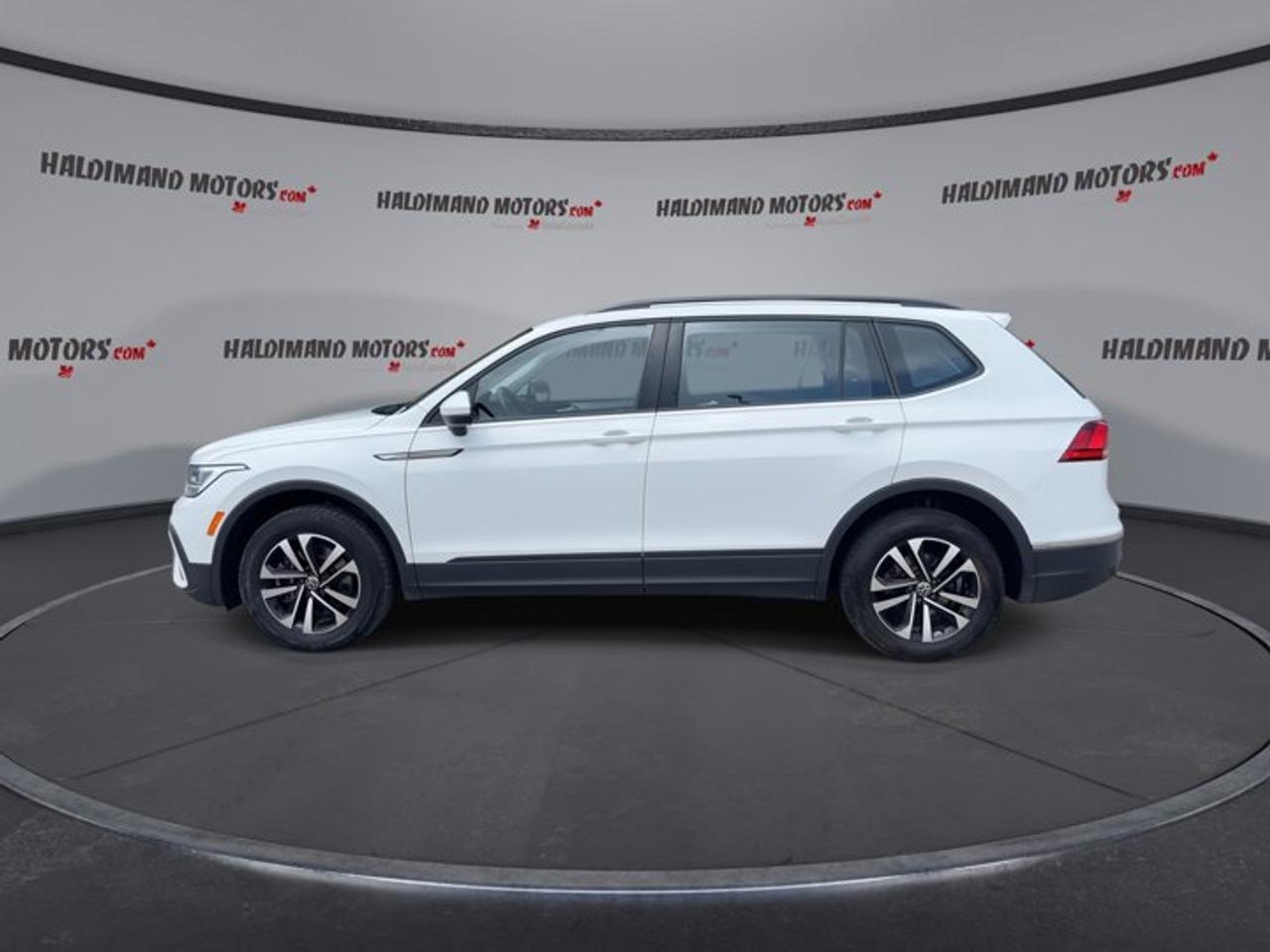 2023 Volkswagen Tiguan Trendline AWD | No Accidents | Heated Steering Wheel Photo
