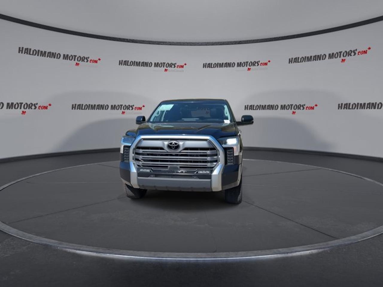 2023 Toyota Tundra Limited Crewmax 4x4 | No Accidents | Leather Seats| Ventilated Seats | Panoramic Roof Photo