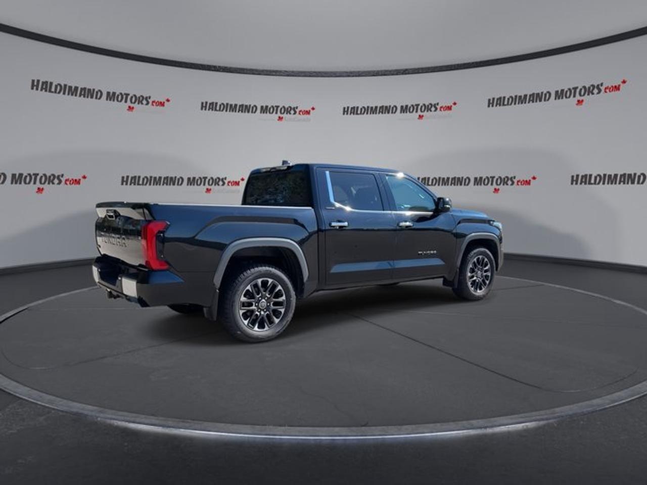 2023 Toyota Tundra Limited Crewmax 4x4 | No Accidents | Leather Seats| Ventilated Seats | Panoramic Roof Photo