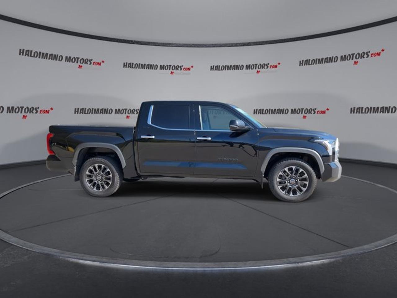 2023 Toyota Tundra Limited Crewmax 4x4 | No Accidents | Leather Seats| Ventilated Seats | Panoramic Roof Photo