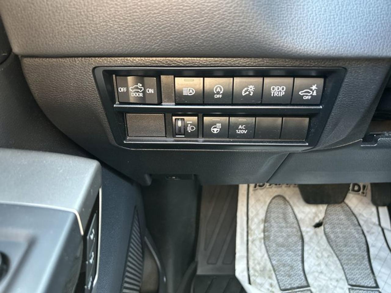 2023 Toyota Tundra Limited Crewmax 4x4 | No Accidents | Leather Seats| Ventilated Seats | Panoramic Roof Photo