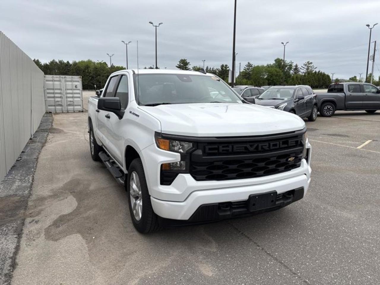 2022 Chevrolet Silverado 1500 Custom Crew Cab 4WD Photo