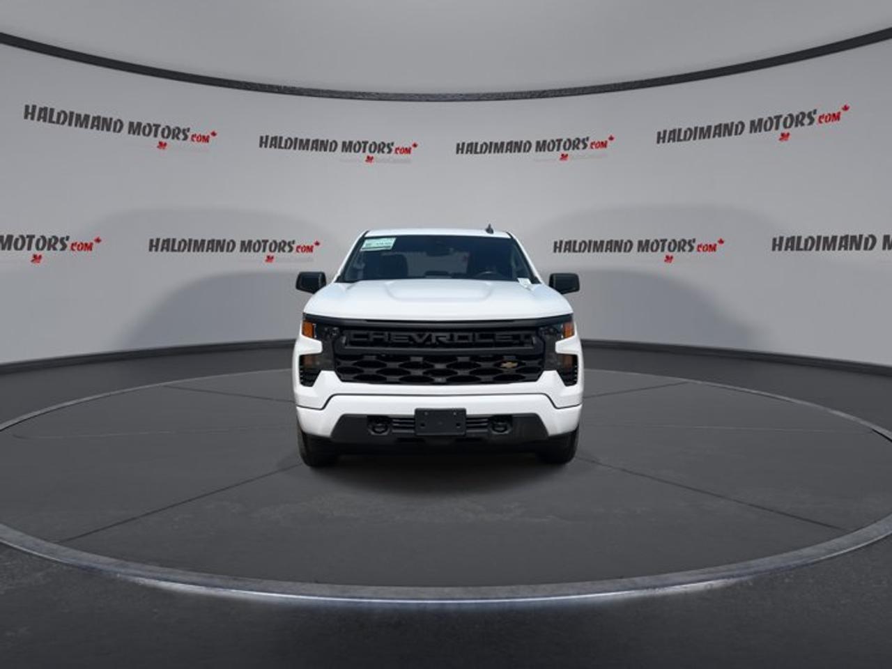 2022 Chevrolet Silverado 1500 Custom Crew Cab 4WD Photo
