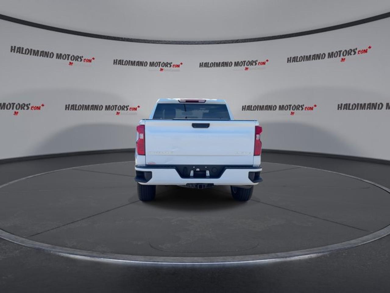 2022 Chevrolet Silverado 1500 Custom Crew Cab 4WD Photo