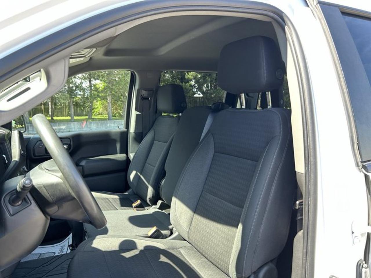 2022 Chevrolet Silverado 1500 Custom Crew Cab 4WD Photo