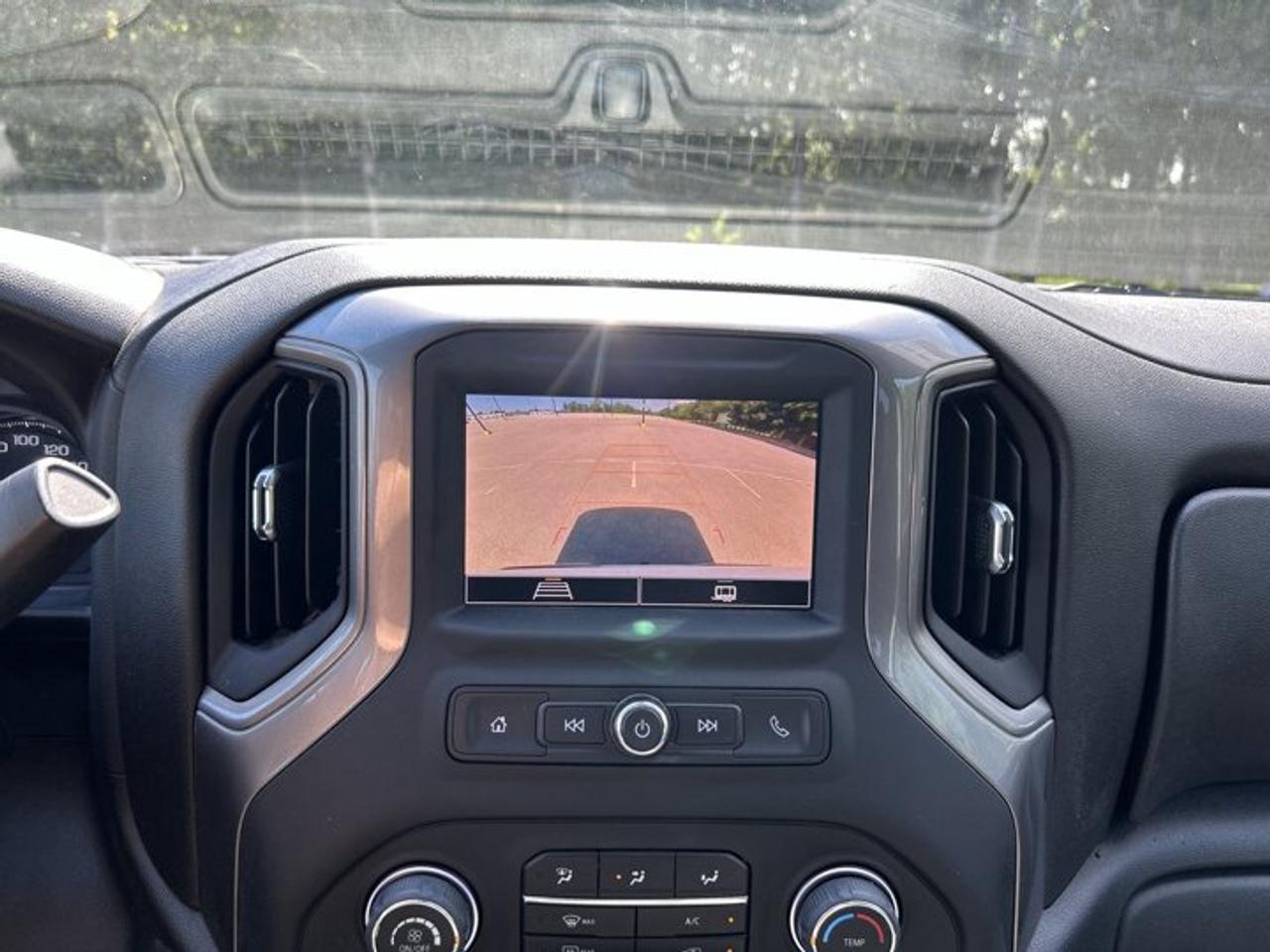 2022 Chevrolet Silverado 1500 Custom Crew Cab 4WD Photo