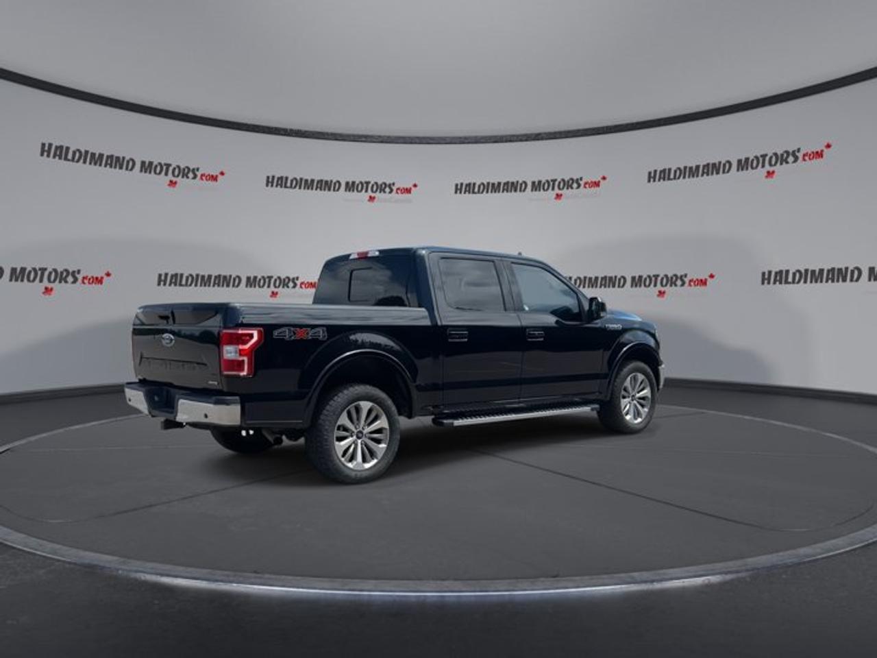 2018 Ford F-150 LARIAT SuperCrew 5.5' Box 4WD | No Accidents | Vent. Front Seats Photo
