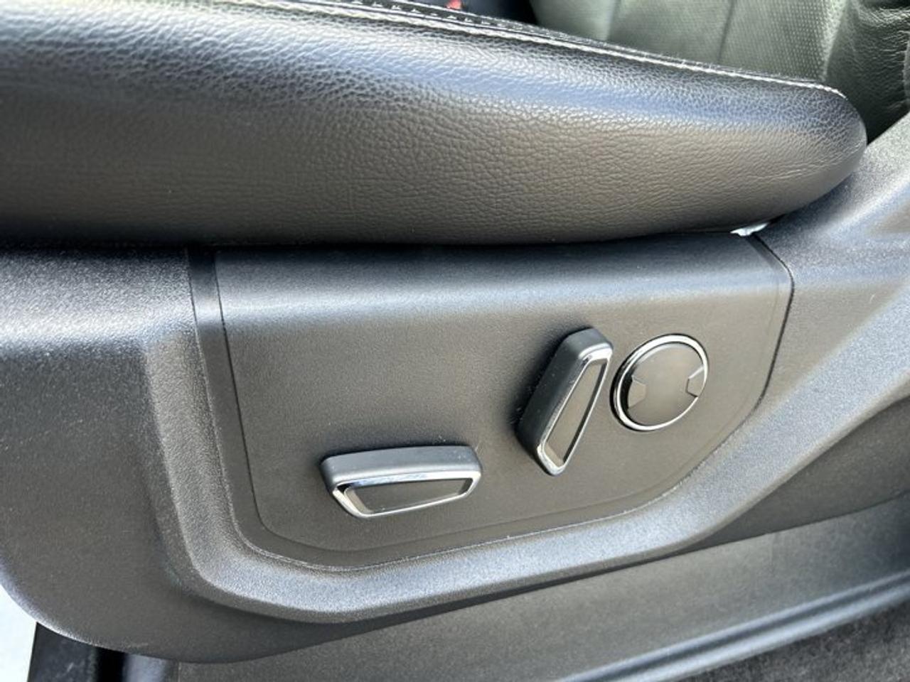 2018 Ford F-150 LARIAT SuperCrew 5.5' Box 4WD | No Accidents | Vent. Front Seats Photo