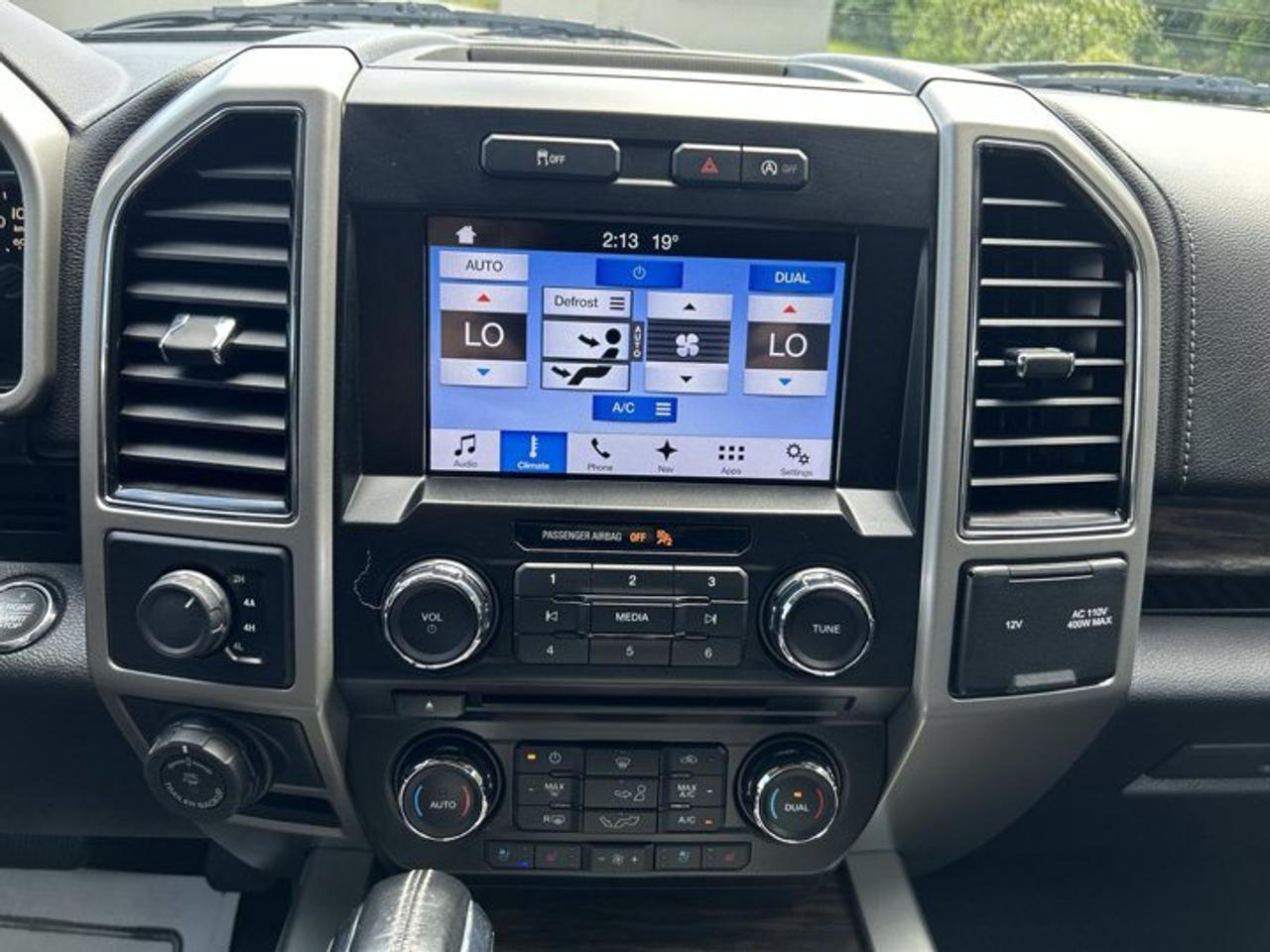 2018 Ford F-150 LARIAT SuperCrew 5.5' Box 4WD | No Accidents | Vent. Front Seats Photo