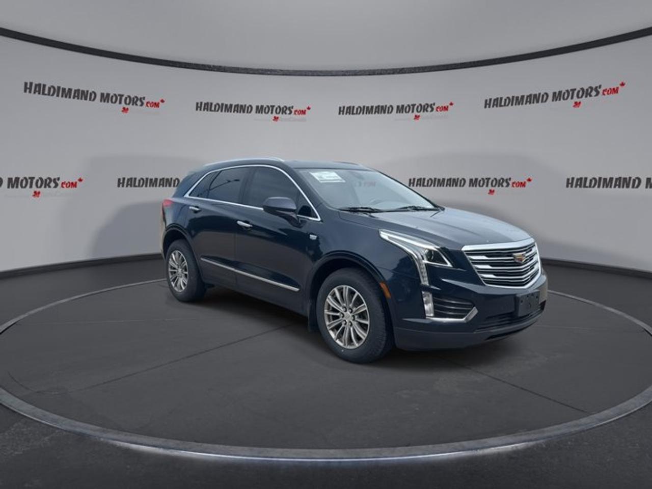 2017 Cadillac XT5 Luxury AWD | Panoramic Sunroof | Leather Seats Photo