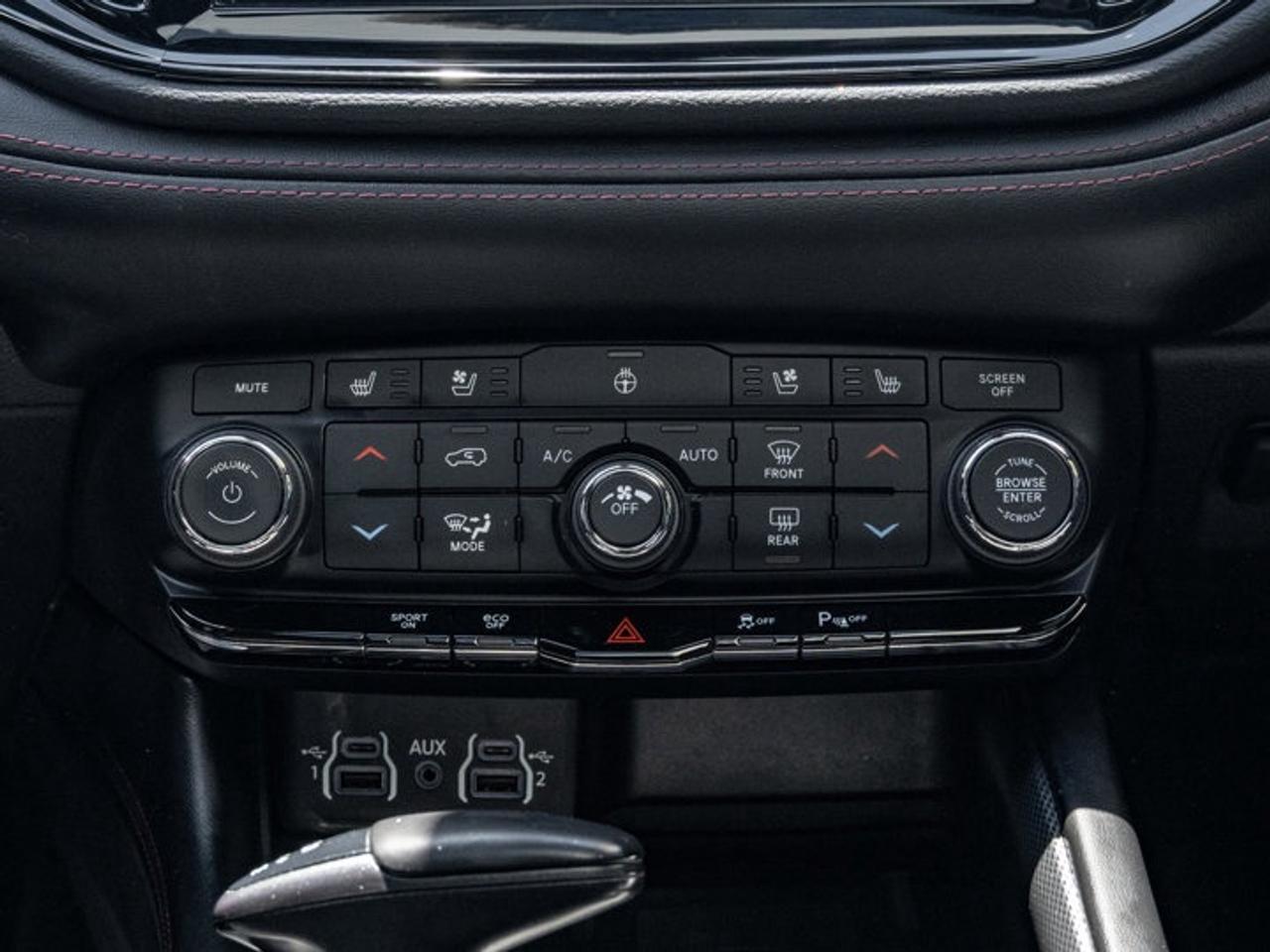 2022 Dodge Durango R/T Photo