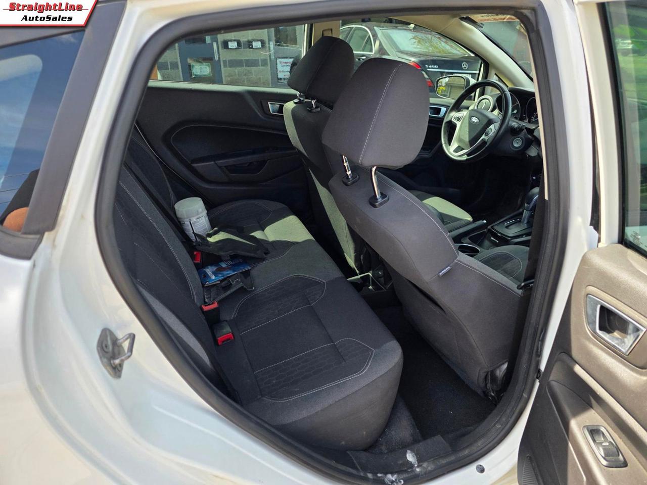 2014 Ford Fiesta SE Hatchback Photo