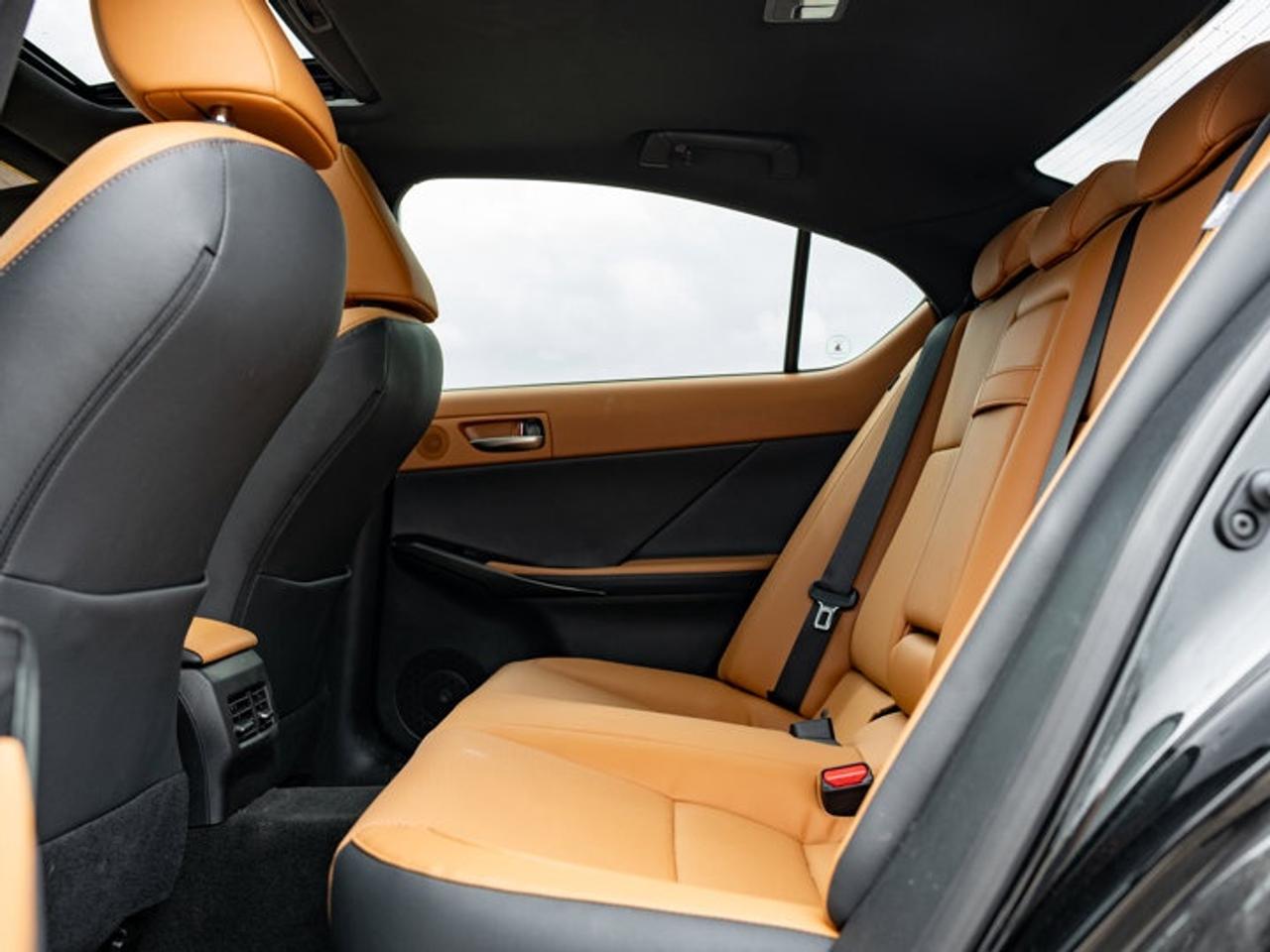 2025 Lexus IS IS 300 Photo