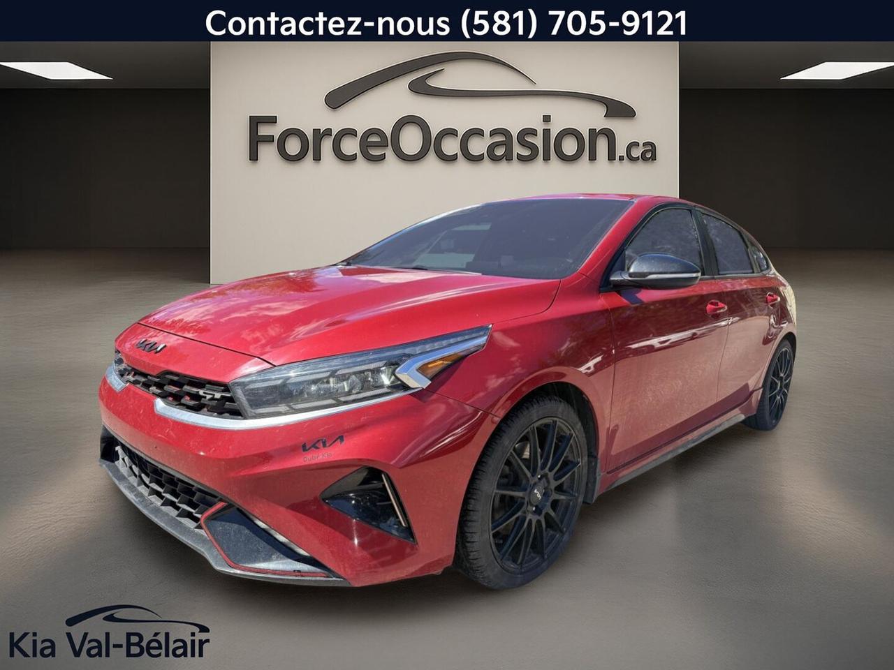 Jamais accidenté // Inspecté en 135 points

Le Kia Forte5 2022 GT usagé offert chez Kia Val-Bélair à Québec propose une conduite vive avec son moteur turbo de 1,6 litre de 201 chevaux, jumelé à une transmission automatique à 7 vitesses à double embrayage. Avec sa carrosserie rouge, son habitacle noir, son toit ouvrant et 107 812 km à lodomètre, il combine style, équipement ciblé et format pratique à 4 portes.

CARACTÉRISTIQUES DU Forte5 GT * TURBO * 201HP * CUIR * GPS * TOIT *  VOLANT CHAUFF *

»» Moteur turbo de 201 chevaux, 195 lb-pi
»» Transmission automatique 7 vitesses, double embrayage
»» Toit ouvrant en verre inclus
»» Volant chauffant et volant gainé de cuir

CARACTÉRISTIQUES DE SÉCURITÉ AVANCÉES

»» Avertissement de sortie de voie inclus
»» Surveillance des angles morts intégrée
»» Caméra de recul pour manoeuvres quotidiennes
»» Contrôle de stabilité et freins ABS

PERFORMANCE ET EFFICACITÉ

»» Moteur 1,6 litre turbo à essence
»» Puissance de 201 chevaux
»» Traction avant pour conduite stable
»» Transmission automatique à 7 vitesses

CONFORT

»» Sièges avant chauffants pour lhiver
»» Climatisation automatique à deux zones
»» Démarrage par bouton-poussoir pratique
»» Rétroviseurs chauffants et électriques

TECHNOLOGIE ET CONNECTIVITÉ

»» Intégration Bluetooth pour appels et audio
»» Commandes audio directement au volant
»» Radio satellite incluse
»» Phares automatiques et phares à DEL

ESPACE DE CHARGEMENT

»» Hayon arrière pratique au quotidien
»» Accès au coffre arrière facilité
»» Couvre-bagage inclus à larrière
»» Banquette arrière utile pour objets variés

APPRÉCIÉ DES AUTRES PROPRIÉTAIRES

»» Moteur turbo réactif et conduite engageante
»» Transmission rapide et bien étagée
»» Format à hayon pratique au quotidien
»» Bon niveau déquipement pour la catégorie

GARANTIE

»» Garantie légale seulement
»» Garantie dusage
»» Garantie de durée raisonnable
»» Garantie contre les vices cachés

Ce Kia Forte5 2022 GT se distingue par un équilibre intéressant entre performance, confort et polyvalence. Son moteur turbo développe 201 chevaux, ce qui donne des accélérations franches pour les entrées dautoroute et les dépassements. La transmission automatique à double embrayage à 7 rapports contribue aussi à une réponse rapide, tout en conservant une conduite agréable au quotidien.

À bord, léquipement mentionné ajoute une vraie valeur dusage au fil des saisons à Québec. Les sièges avant chauffants, le volant chauffant, les rétroviseurs chauffants et la climatisation automatique à deux zones rendent les trajets plus confortables. Le démarrage par bouton-poussoir, les vitres électriques, les serrures de sécurité enfant et louverture à distance du coffre complètent un ensemble pratique et simple à utiliser.

Sur le plan de la sécurité, ce modèle reçoit des éléments recherchés comme lavertissement de sortie de voie, la surveillance des angles morts, la caméra de recul, les coussins gonflables latéraux, les coussins gonflables latéraux de tête, le contrôle de stabilité et le système de freinage antiblocage. Ces équipements soutiennent une conduite rassurante, autant en ville que sur route.

Son format Forte5 à hayon demeure un atout concret pour le chargement. Laccès au coffre arrière facilite lutilisation au quotidien, que ce soit pour lépicerie, les sacs de sport ou les bagages. Laileron arrière, les phares antibrouillard, les phares à DEL et le toit ouvrant en verre ajoutent aussi une présentation soignée à ce Kia Forte5 2022 GT.

Le NIV de ce Kia Forte5 GT * TURBO * 201HP * CUIR * GPS * TOIT *  VOLANT CHAUFF * 2022 est le KNAF45A70N5141472 .

Garantie prolongée disponible, livraison en 48h