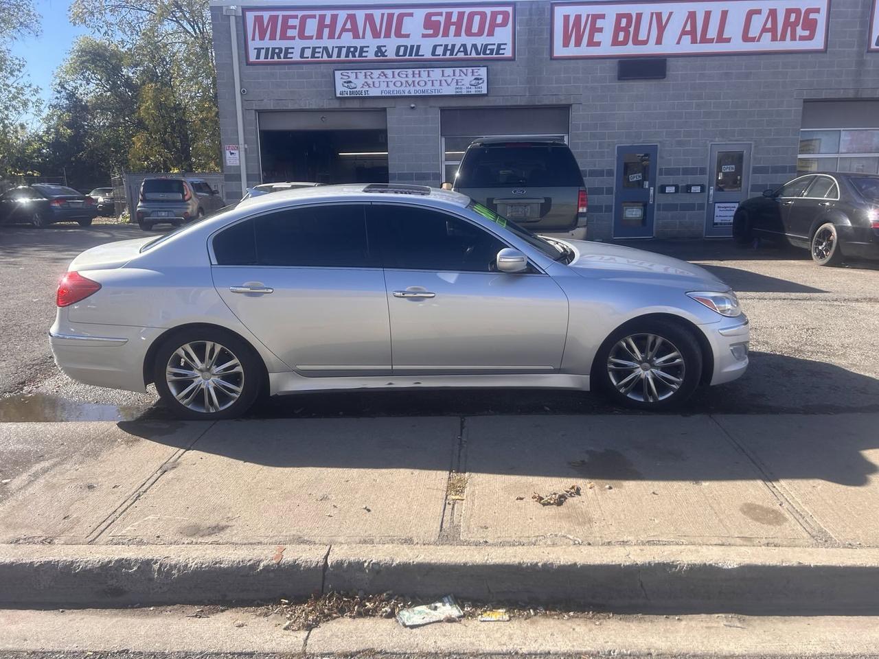 2012 Hyundai Genesis 3.8L Photo4